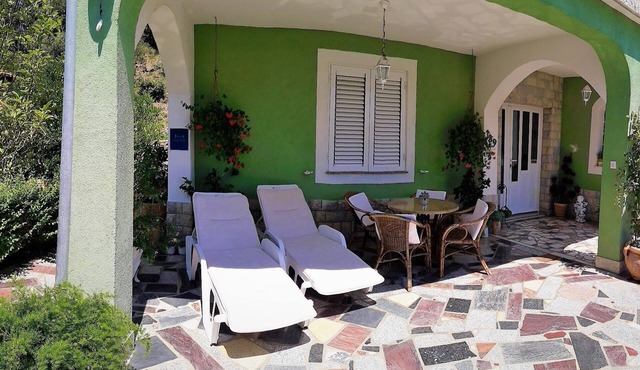 Two bedroom apartment with terrace and sea view Kampor, Rab (A-14841-a)