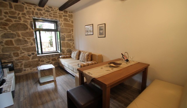 Two bedroom apartment with a swimming pool Kampor, Rab (A-15518-b)