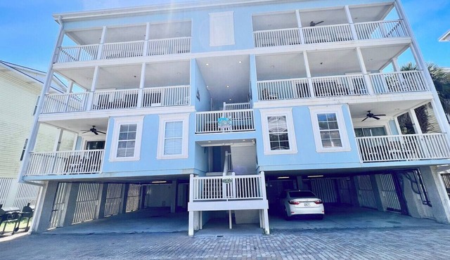 Tybee Retreat Whole Building