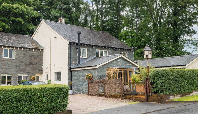 ULLSWATER VIEW APARTMENT, with a garden in Ullswater