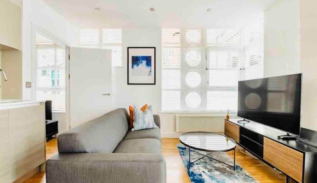 Urban Dockside | 1BR | 1BA | Canary wharf | 3Guest