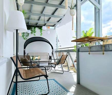 Urban Jungle Riesiger Balkon Parken Arbeitsplatz