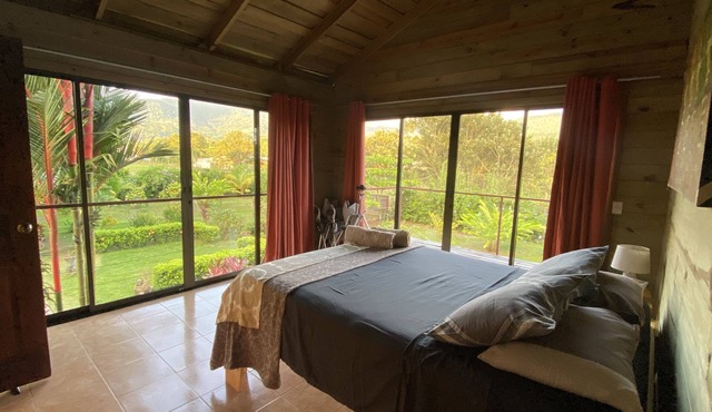 Uvita Oasis Retreat with Villa Cabins and Apartment