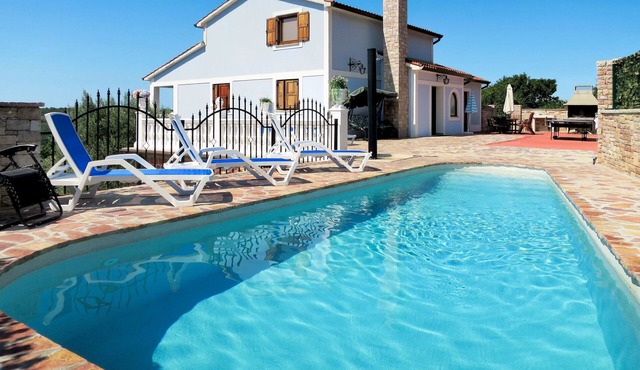 Vacation home Stella by Interhome