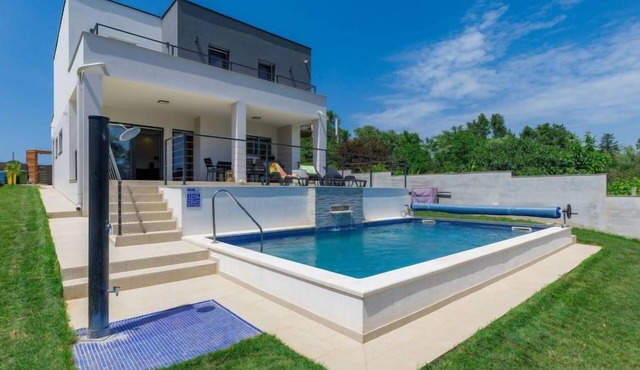 Vacation home Tara by Interhome
