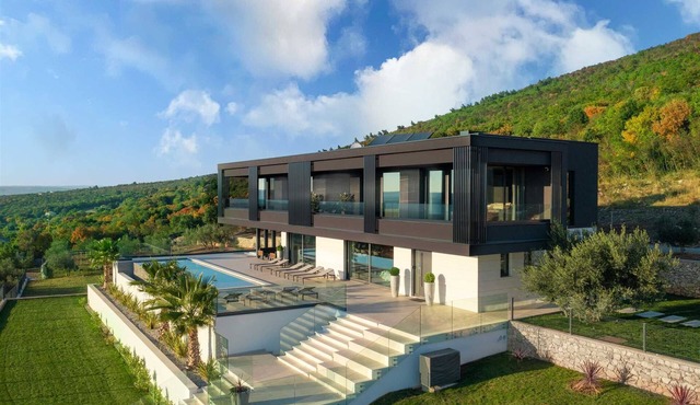 Vacay Villa Panoramica with Gym
