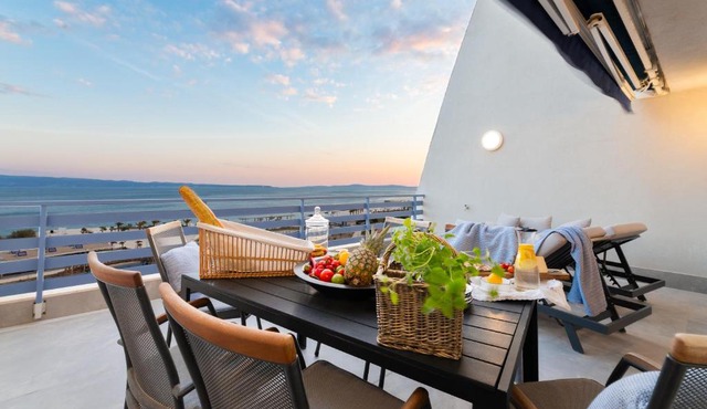 VELEBOS SUPERIOR APARTMENT - spacious luxury four-room apartment on 220 m2 - panoramic view of the sea and islands - prestigious location by the sea to the new city center of Žnjan - top amenities - free garage parking space