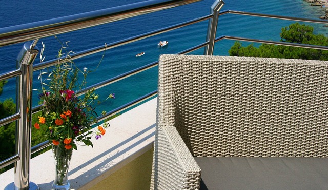 Villa Opera Luxury Villa direct above the Private Beach