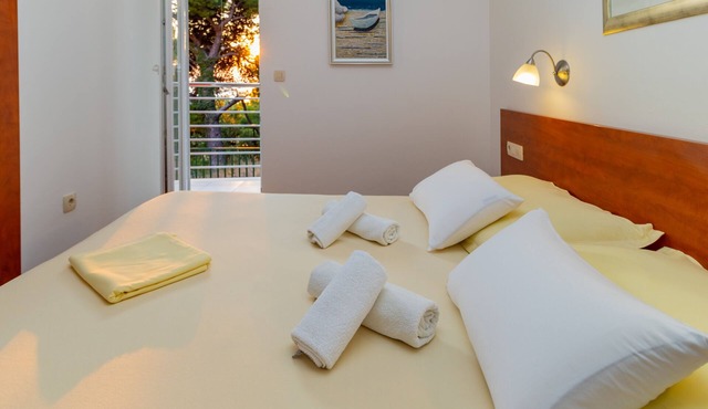 Villa Opera Luxury Villa direct above the Private Beach with bes stunning view