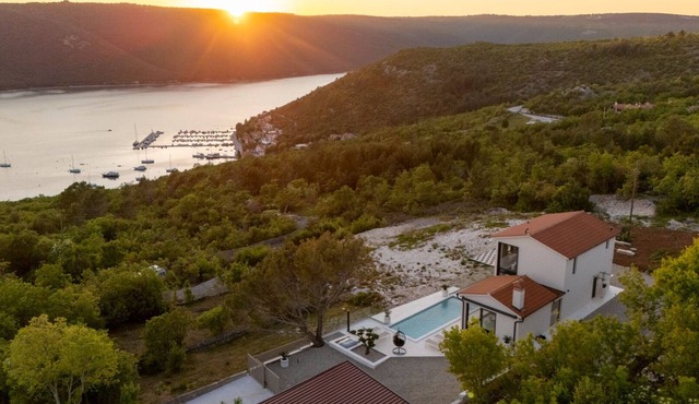 Vila Laguna Blu by Villas Guide
