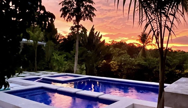 Villa 5BR+5BA, 1min walk to the beach
