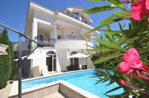 Villa Aida