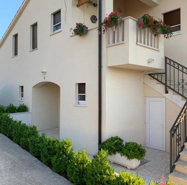 Villa Angela Lucia
