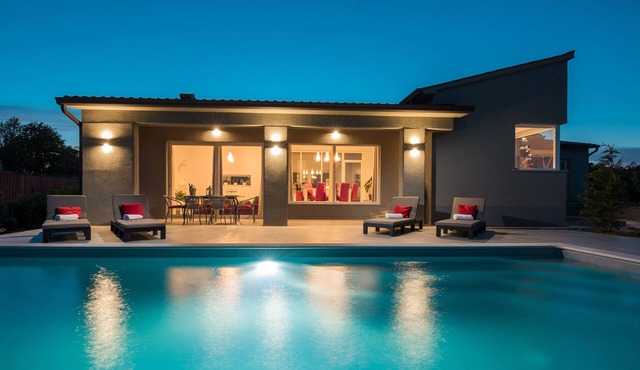 Villa Anton with private swimming pool in a small village near Labin,Istra