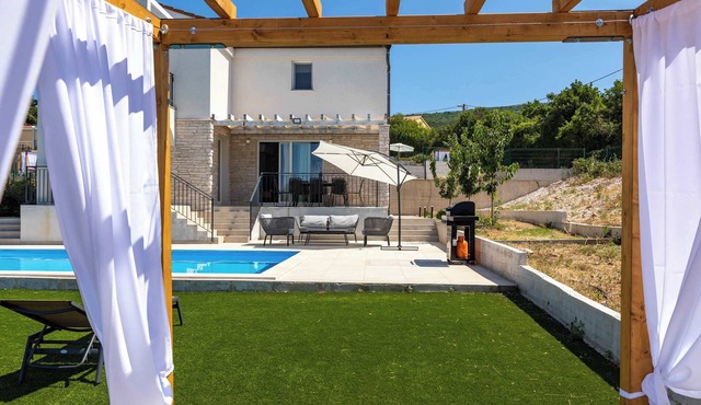 Villa Aurora