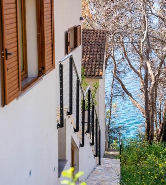 Villa Bonaca - Entire Private Beachfront Villa