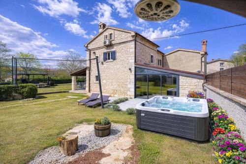 Villa Capadinka with Whirlpool - Happy Rentals