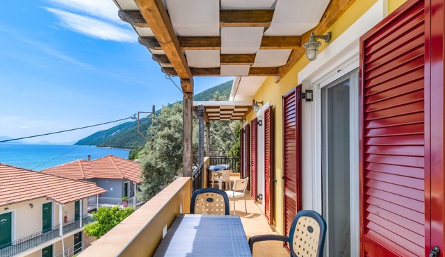 Villa Captain Fotis 4 – Pet-Friendly Apartment with Sea View & Balcony