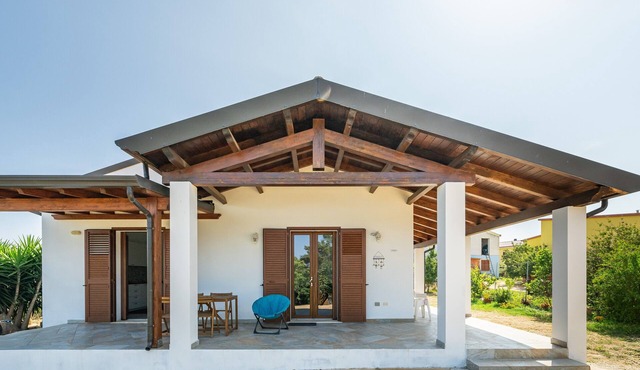 Villa 'Casa Atzori' with Private Terrace, Private Garden and Air Conditioning