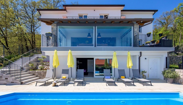 Villa Casa Mills - Four Bedroom Villa with swimming pool