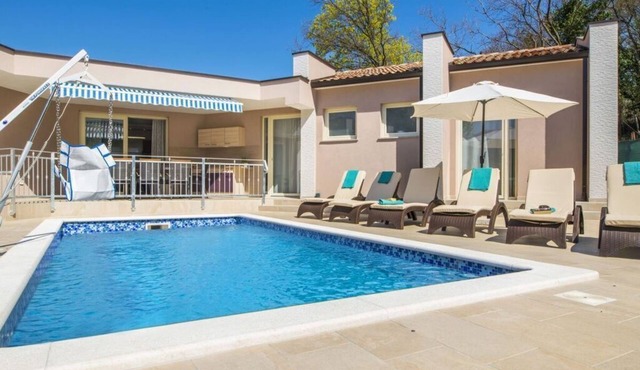 Villa Dina Comfortable holiday residence