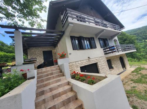 Villa DORA
