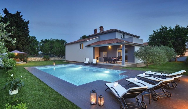 Villa Entini (73857-K1) - Medulin