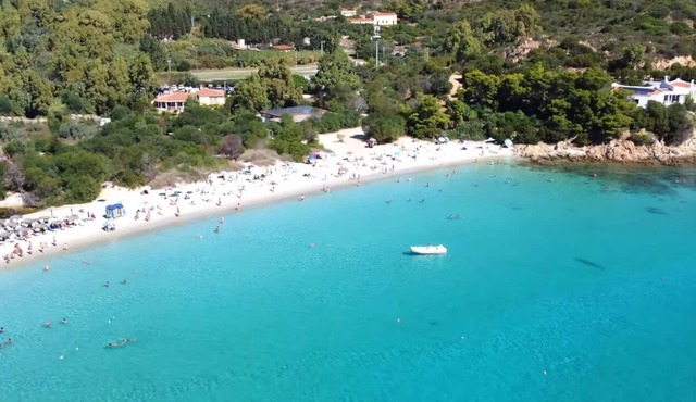 Villa Ericina a two-minute walk from Tuerredda beach