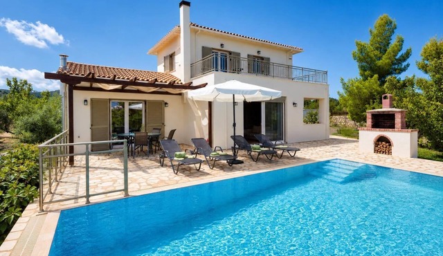 Villa Eudora - Two Bedroom Villa, Sleeps 4