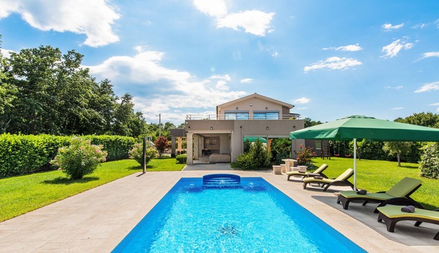 Villa Fantasia nearby Pula – Crovillas GmbH