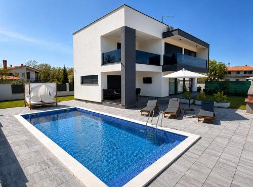 Villa H