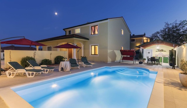 Villa in Marmajola with Private Pool