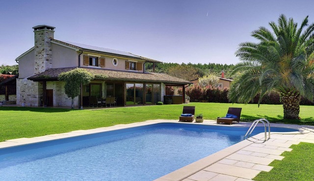Villa in Pomer with Pool near Pula Amphitheater