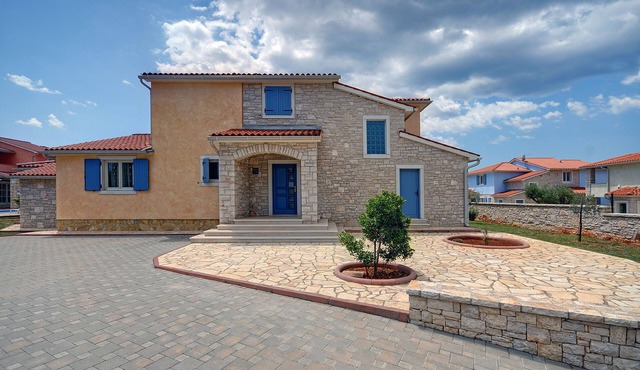 Villa in Vodnjan near Beach