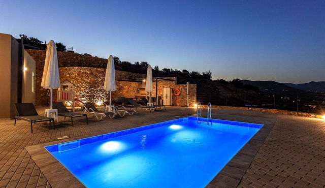 VILLA IRIFAY