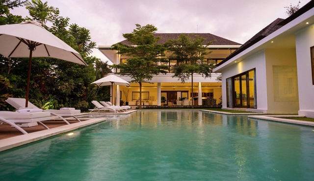 Villa Istana Putih by Fantasia Villas