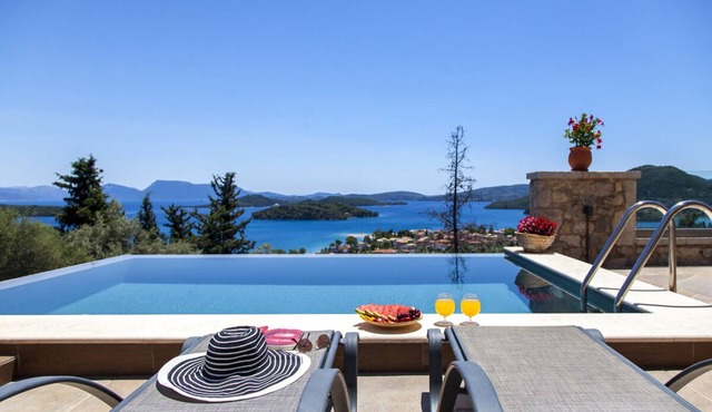 Villa Kallisto with Infinity Pool & Stunning Sea View in Perigiali, Lefkada!