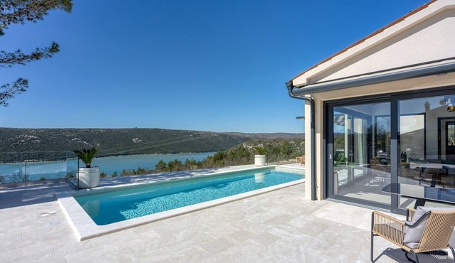 Villa Laguna Blu in Trget