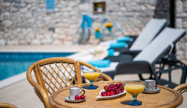 Villa Lara, renovated holiday home