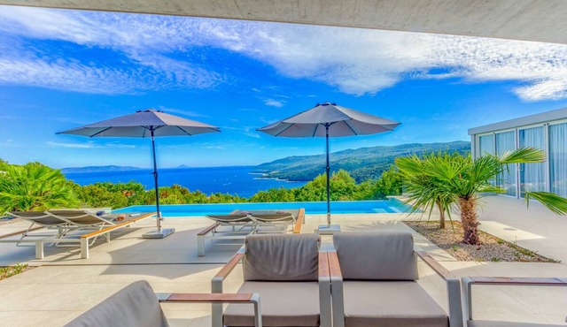 Villa Libera - Four Bedroom Villa, Sleeps 8