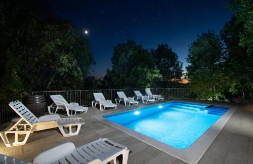 Villa Madunic with private swimming pool
