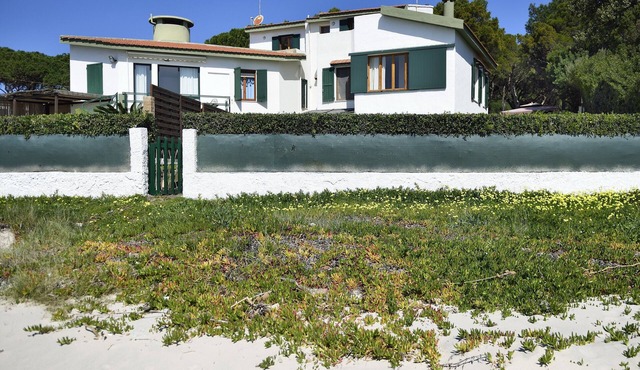 Villa 'Massidda' with Sea View, Wi-Fi and Air Conditioning