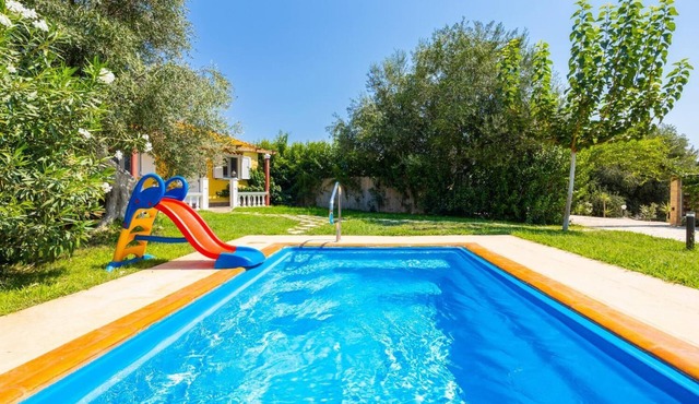 Villa Memi - Two Bedroom Villa, Sleeps 4