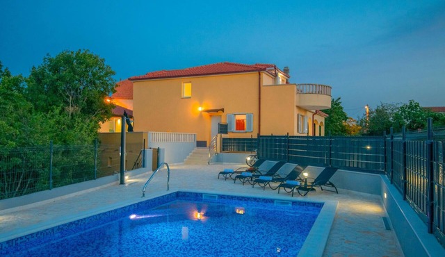 Villa "Mile" with heated pool, grill, and terrace
