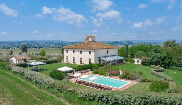 Villa Mimi - Nine Bedroom Villa, Sleeps 18