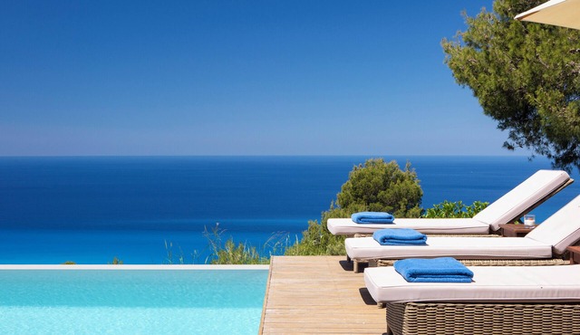 Villa Mirtes with breathtaking sea view,close to Porto Katsiki and Egremni