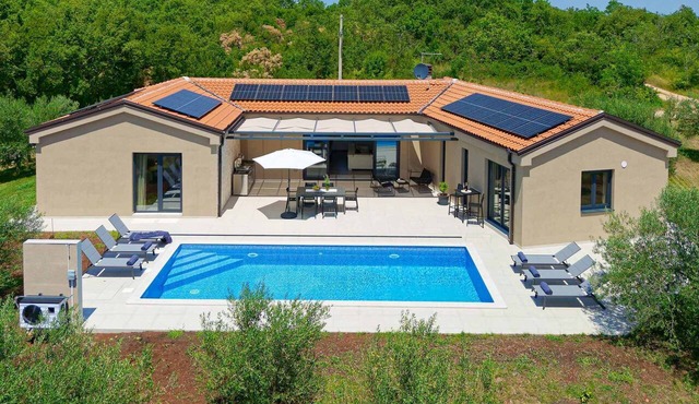 Villa Olive'r – Sleeps 6, 3 bedrooms, private pool, barbecue