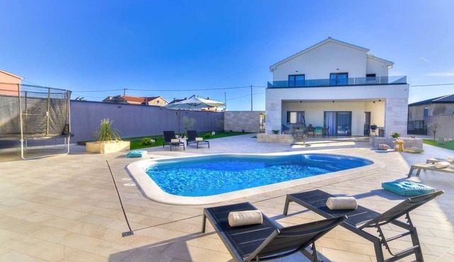 Villa ONE by Aneo Travel