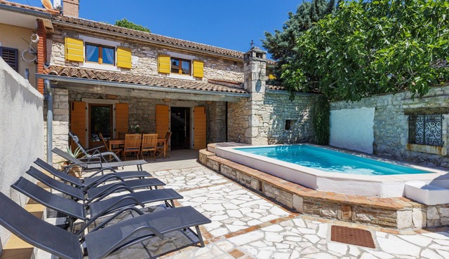 Villa Puntarina by Interhome