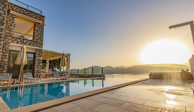 Villa Regina, a fabulous 4 bedroom villa, overlooking the Ionian Pelagus!